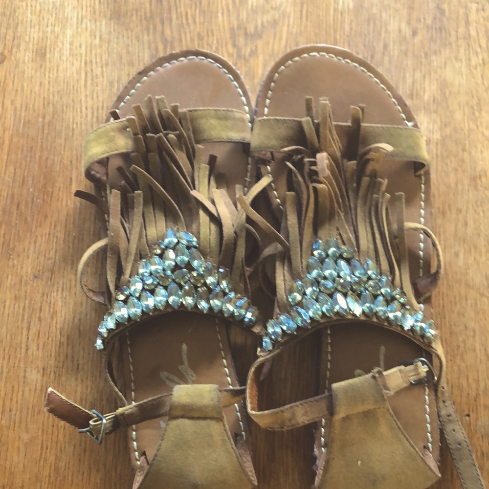 Cute suede fringe summer sandals